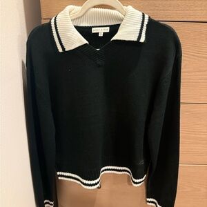 Moon River Black and Cream V-Neck Sweater